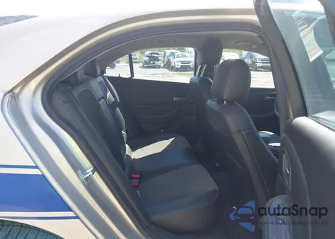 2015 Chevrolet Malibu 1Lt z USA, uszkodzony, nr VIN 1G11C5SL9FF354498